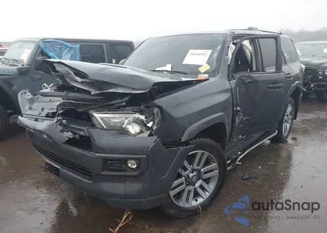 2024 Toyota 4Runner Trd Sport z USA, uszkodzony, nr VIN JTESU5JR9R6247904